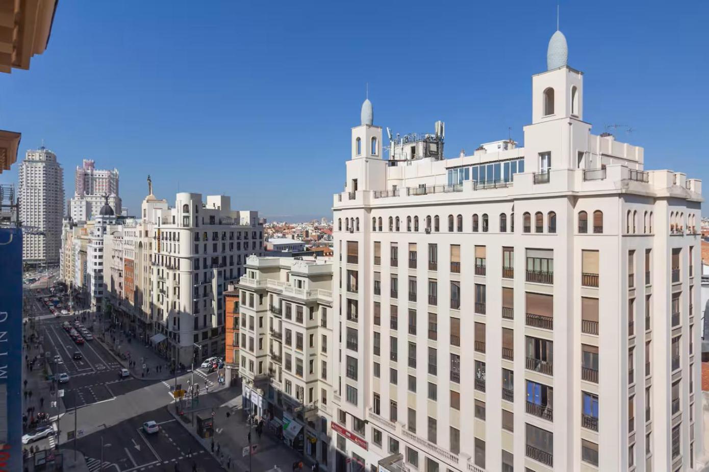 Central Gran Via Madrid Bagian luar foto