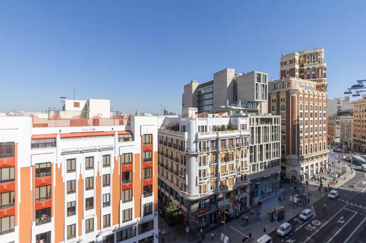 Central Gran Via Madrid Bagian luar foto